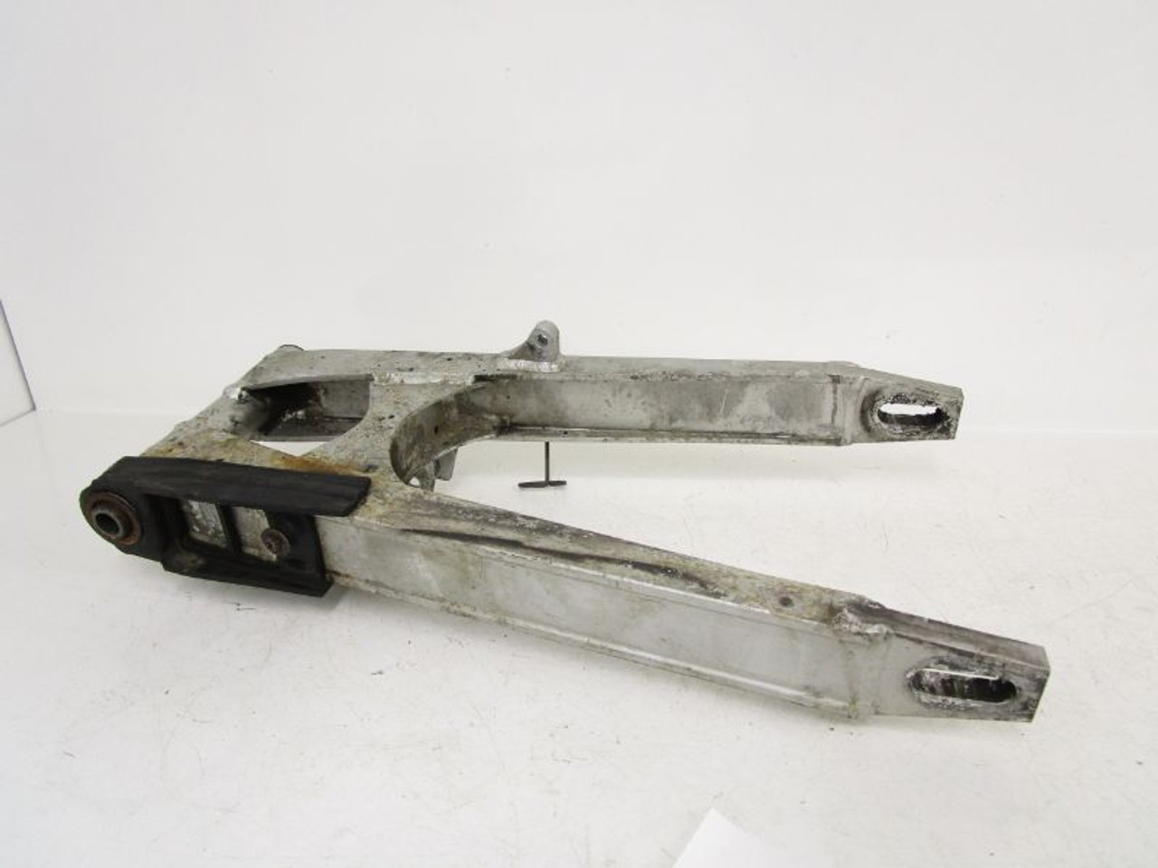 S 88 Kawasaki Ninja ZX 600 C 600R ZX6 Swingarm 33001-1288-CE